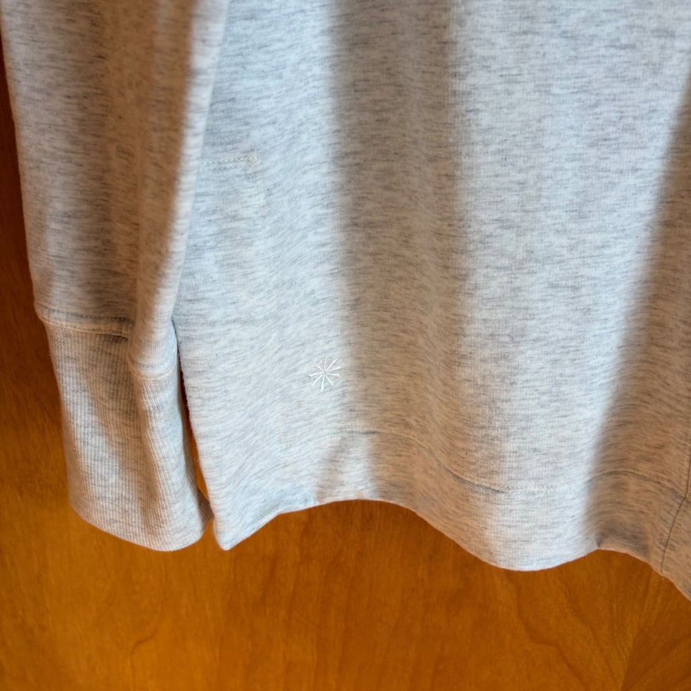 Athleta Light Gray Heathered Long Sleeve Pullover Sweatshirt Top Womens M - Picture 7 of 10